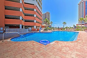 Florida Resort Condo: Walk to Pensacola Beach!
