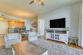 Florida Resort Condo: Walk to Pensacola Beach!