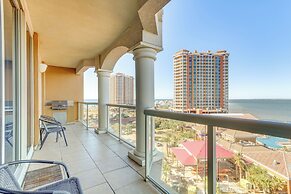 Florida Resort Condo: Walk to Pensacola Beach!