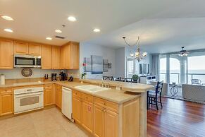 Florida Resort Condo: Walk to Pensacola Beach!