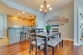 Florida Resort Condo: Walk to Pensacola Beach!