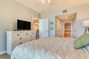Florida Resort Condo: Walk to Pensacola Beach!