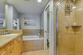 Florida Resort Condo: Walk to Pensacola Beach!