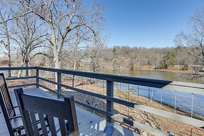 Lakefront Highland Home w/ Private Fishing Dock!