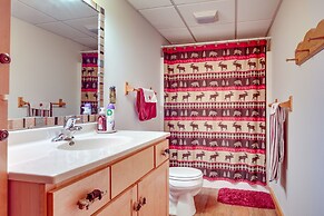 Lakefront Tomahawk Getaway w/ Deck & 2 Fireplaces!