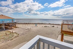 'footprints in the Sand' - Luxe Freeport Home!