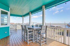 'footprints in the Sand' - Luxe Freeport Home!