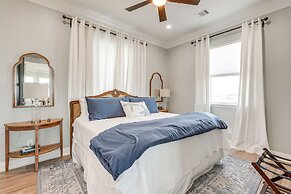 'footprints in the Sand' - Luxe Freeport Home!