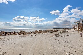 'footprints in the Sand' - Luxe Freeport Home!