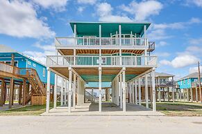 'footprints in the Sand' - Luxe Freeport Home!