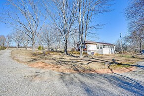 Classic Country Retreat in Ronda on 5 Acres!