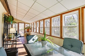 Classic Country Retreat in Ronda on 5 Acres!