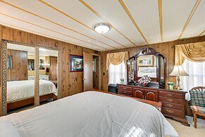 Classic Country Retreat in Ronda on 5 Acres!