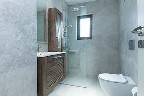 Marousi Modern Green Oasis with Balcony