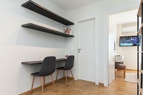 Marousi Modern Green Oasis with Balcony