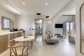 Morfes Luxury Suites by Caldera Houses