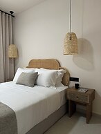 Morfes Luxury Suites by Caldera Houses