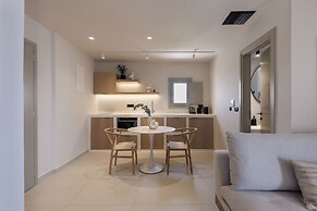 Morfes Luxury Suites by Caldera Houses