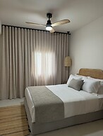 Morfes Luxury Suites by Caldera Houses