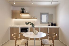 Morfes Luxury Suites by Caldera Houses