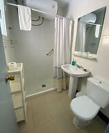 Hostal Avenida by Bossh! Hotels