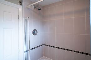 Lovely 4-bed House in Huntingdon