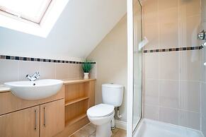 Lovely 4-bed House in Huntingdon