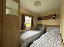 3 Bed Caravan Sea Views Discounted Ferry