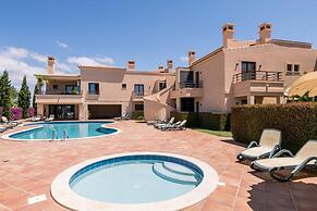Captivating 2-bed Apartment in Praia da Luz