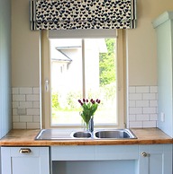 4 Bedroom Holiday Home With Wheelchair Accessible Bathroom 2km From Ke