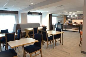 Hampton Inn Cabot