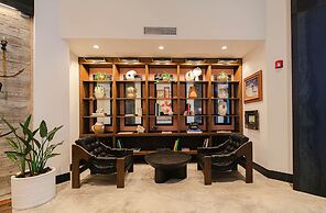 The Perry Hotel Naples