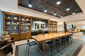 The Perry Hotel Naples