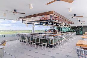 The Perry Hotel Naples