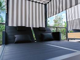 The Perry Hotel Naples