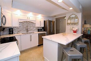 Seaspray West 304- Gulf Front