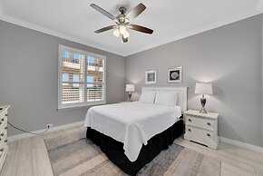 Beach Colony Tower 18c- Penthouse