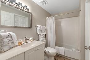 Windemere 904 Pool Side Cabana Included!