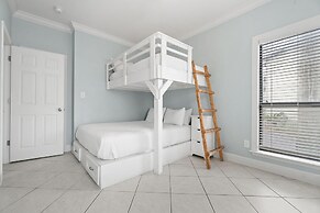 Molokai Villas Riverside 5B