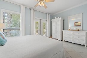 Molokai Villas Riverside 5B