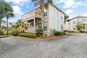 Molokai Villas Riverside 5B