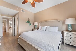 Indigo East 901 + Den W/cabana !