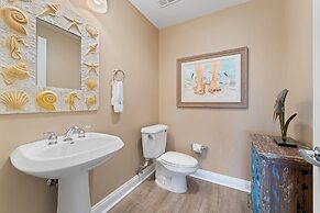 Indigo East 901 + Den W/cabana !