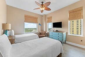 Indigo East 901 + Den W/cabana !