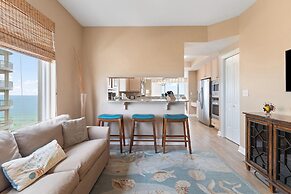 Indigo East 901 + Den W/cabana !