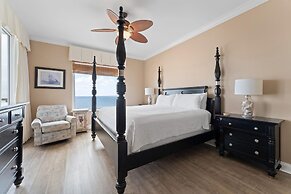 Indigo East 901 + Den W/cabana !