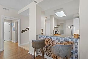 Beach Colony West 11B