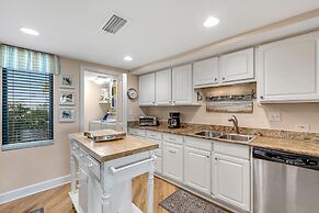 Perdido Towers East 104