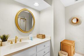 Shoreline Towers Townhouse 4-4