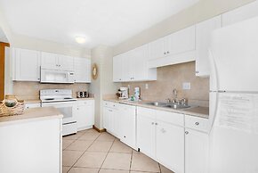 Shoreline Towers Townhouse 4-4